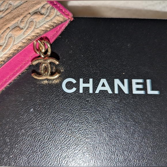 CHANEL Pony Hair Key Cles Card Holder with Box Beige Pink VGUC - Picture 7 of 11